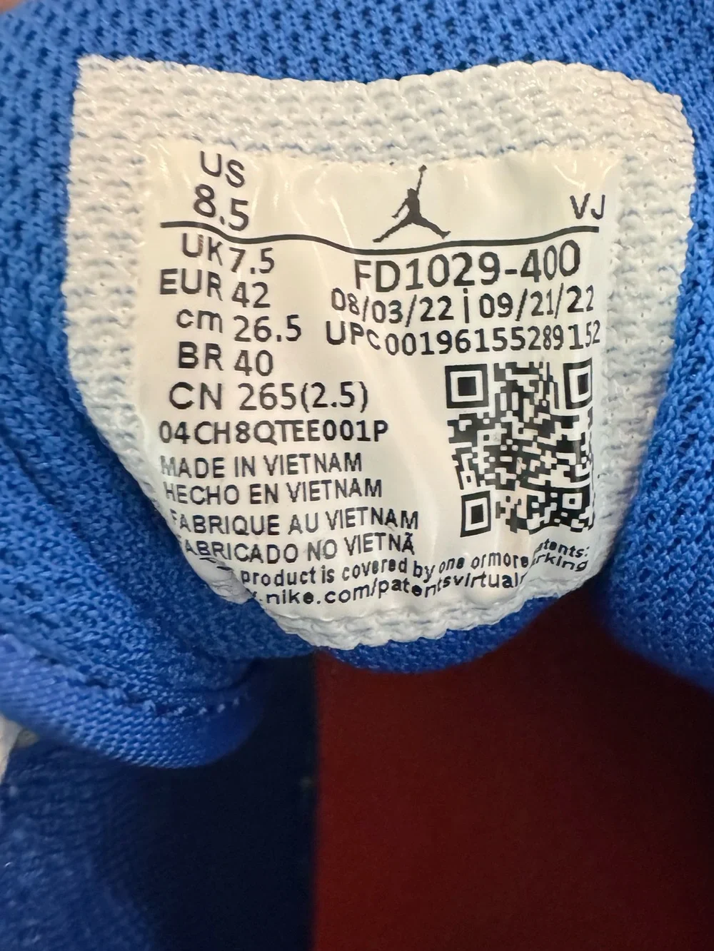 (LN) Jordan Men’s Nike Sneakers in Blue, White, & Orange- 8.5